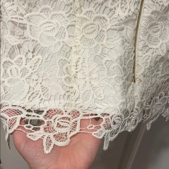 Nanette Lapore Gorgeous Lace Top EUC - Picture 7 of 8